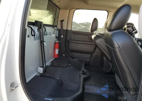 2022 Ram 1500 Classic Tradesman z USA, uszkodzony, nr VIN 3C6RR7KG7NG427279